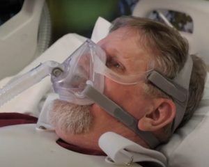 How to breathe with CPAP machine?